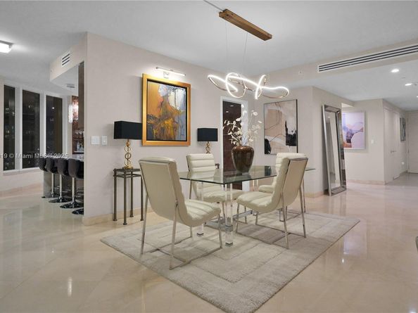 901 Brickell Key Blvd 2804, Miami FL 33131