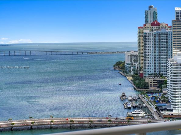 901 Brickell Key Blvd 2804, Miami FL 33131