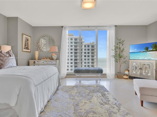 901 Brickell Key Blvd 2804, Miami FL 33131