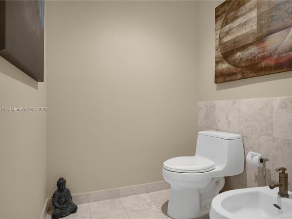 901 Brickell Key Blvd 2804, Miami FL 33131