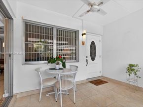 180 NE 12th Ave 15B, Hallandale Beach FL 33009