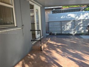 7056 SW 22nd St, Miami FL 33155