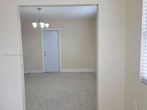 7056 SW 22nd St, Miami FL 33155