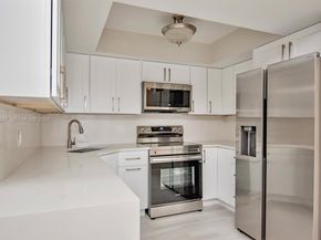 4240 Village Dr B, Delray Beach FL 33445