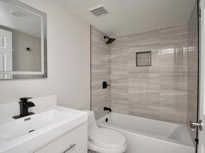 4240 Village Dr B, Delray Beach FL 33445