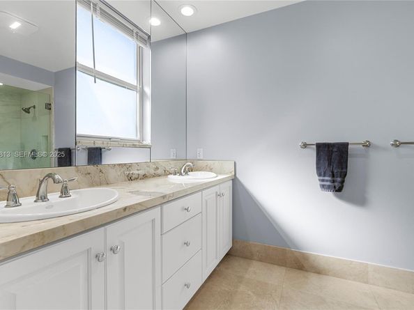 1410 NE 40th Ct, Pompano Beach FL 33064