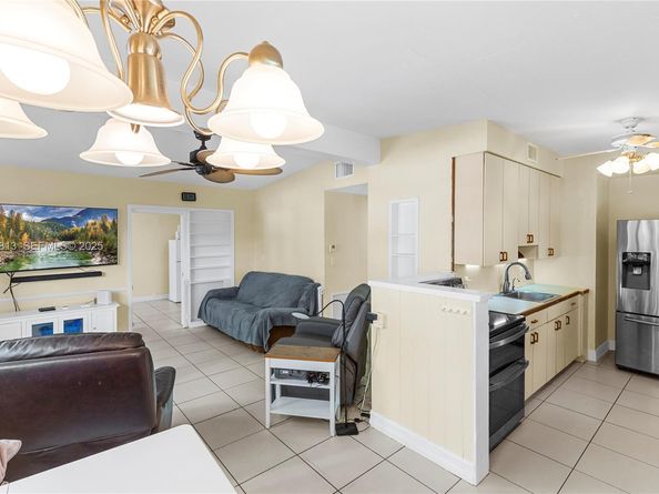 1410 NE 40th Ct, Pompano Beach FL 33064