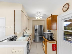 1410 NE 40th Ct, Pompano Beach FL 33064