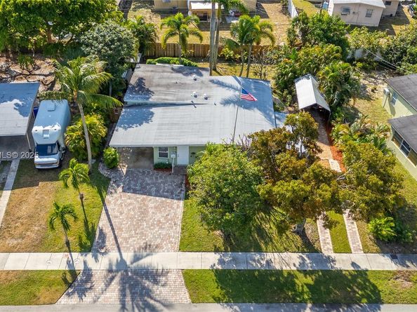 1410 NE 40th Ct, Pompano Beach FL 33064