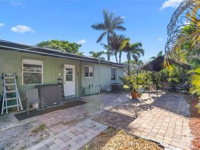1410 NE 40th Ct, Pompano Beach FL 33064