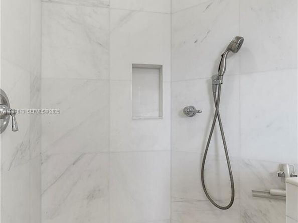 1410 NE 40th Ct, Pompano Beach FL 33064