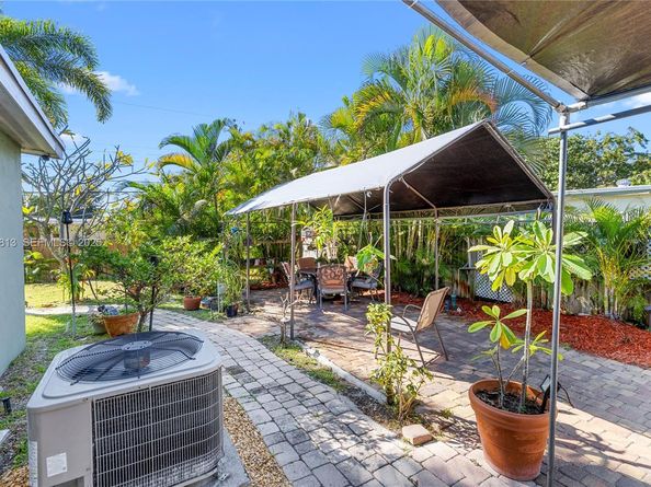 1410 NE 40th Ct, Pompano Beach FL 33064