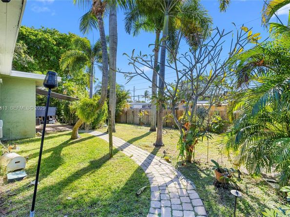 1410 NE 40th Ct, Pompano Beach FL 33064