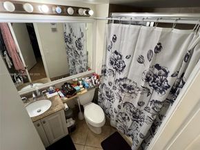 3300 W Rolling Hills Cir 102, Davie FL 33328