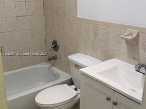 3060 NW 204th Ln, Miami Gardens FL 33056