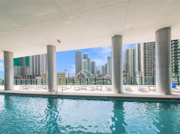 1600 NE 1st Ave 2708, Miami FL 33132