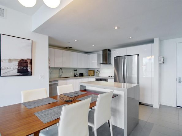 1600 NE 1st Ave 2708, Miami FL 33132