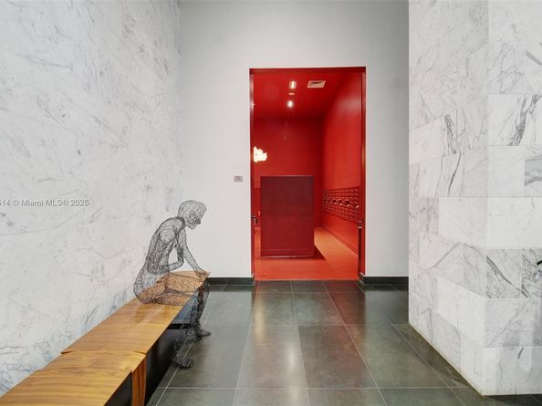 1600 NE 1st Ave 2708, Miami FL 33132