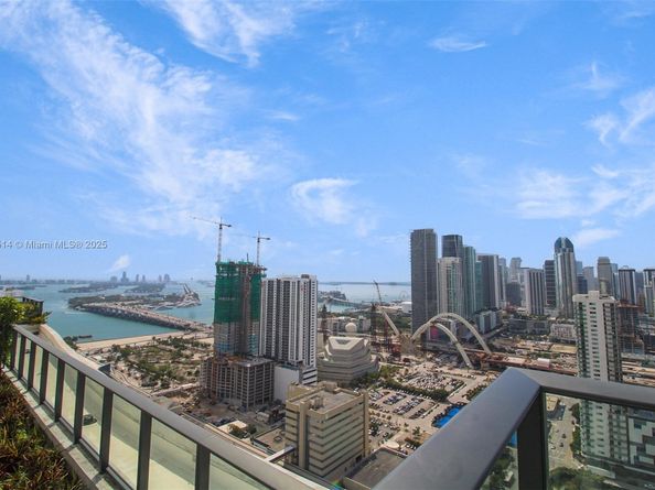 1600 NE 1st Ave 2708, Miami FL 33132