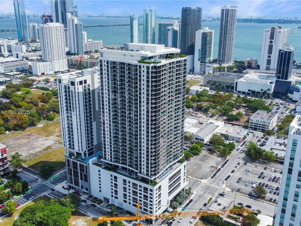 1600 NE 1st Ave 2708, Miami FL 33132