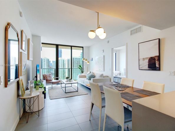 1600 NE 1st Ave 2708, Miami FL 33132