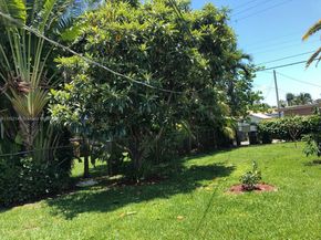 1538 Funston St, Hollywood FL 33020