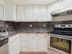 8363 Lake Dr 503, Doral FL 33166