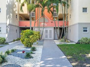 8363 Lake Dr 503, Doral FL 33166