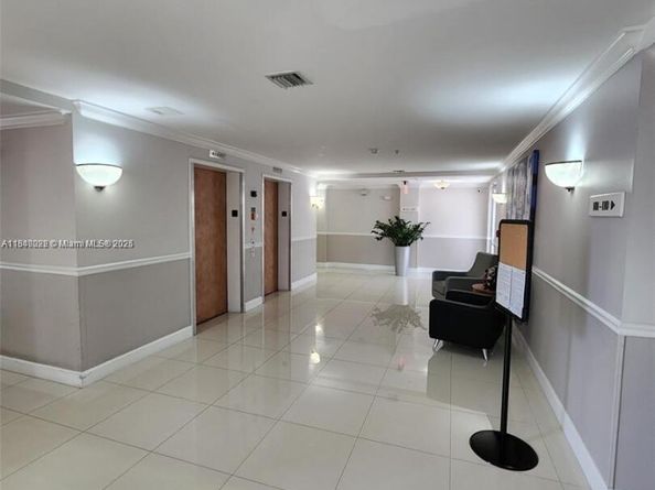 9725 NW 52nd St 520, Doral FL 33178