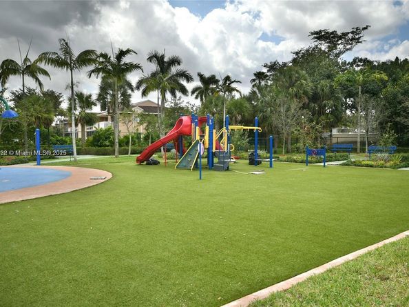 9725 NW 52nd St 520, Doral FL 33178