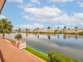 800 SW 10th Ter 20T, Hallandale Beach FL 33009