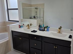 634 SE 37 Ave, Homestead FL 33033