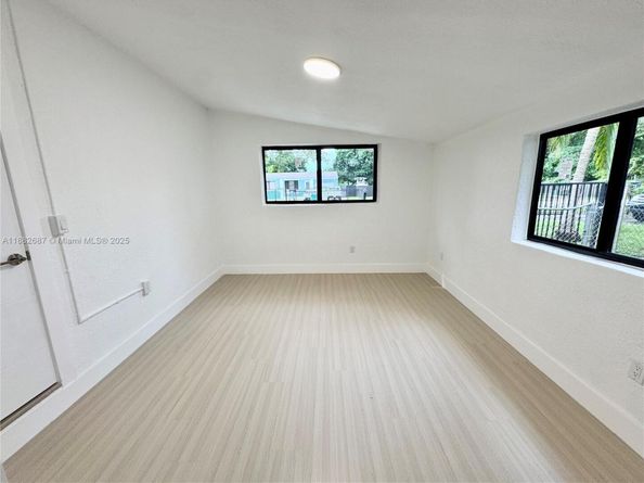 3101 NW 164th Ter, Miami Gardens FL 33054