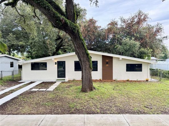 3101 NW 164th Ter, Miami Gardens FL 33054