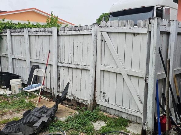 Undisclosed Address #A11911439, Miami Gardens FL 33055