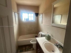 13700 NE 6th Ave 311, North Miami FL 33161