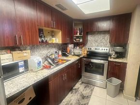 13700 NE 6th Ave 311, North Miami FL 33161