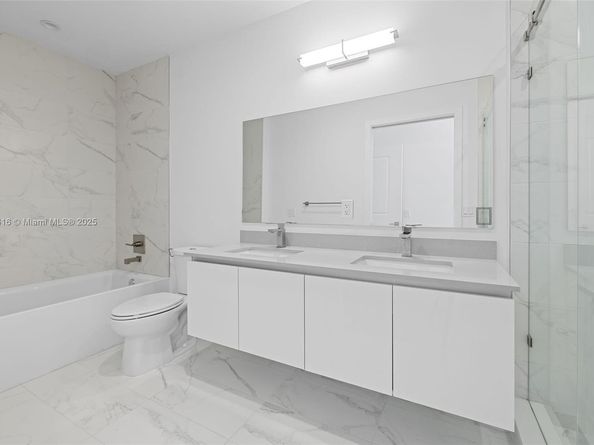 101 Diplomat Pkwy 901, Hallandale Beach FL 33009