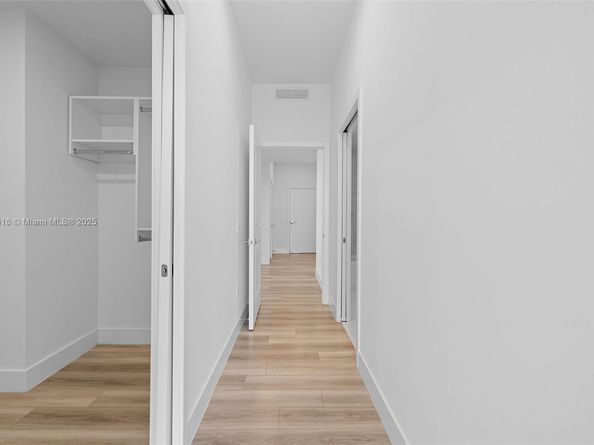 101 Diplomat Pkwy 901, Hallandale Beach FL 33009