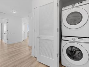 101 Diplomat Pkwy 901, Hallandale Beach FL 33009