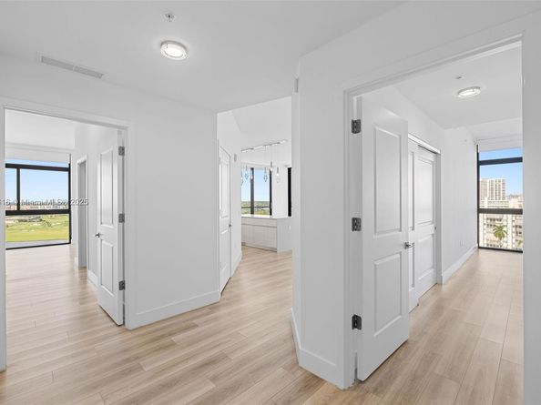 101 Diplomat Pkwy 901, Hallandale Beach FL 33009