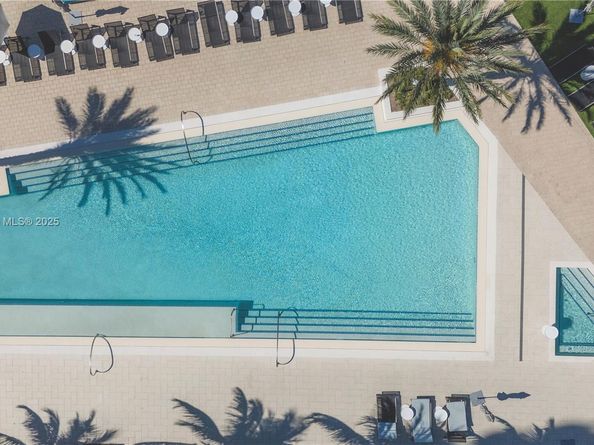 101 Diplomat Pkwy 901, Hallandale Beach FL 33009