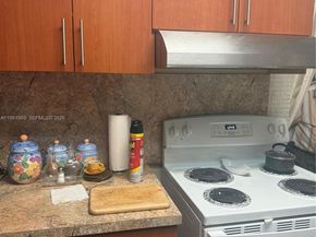 16701 NE 13th Ave 214, North Miami Beach FL 33162