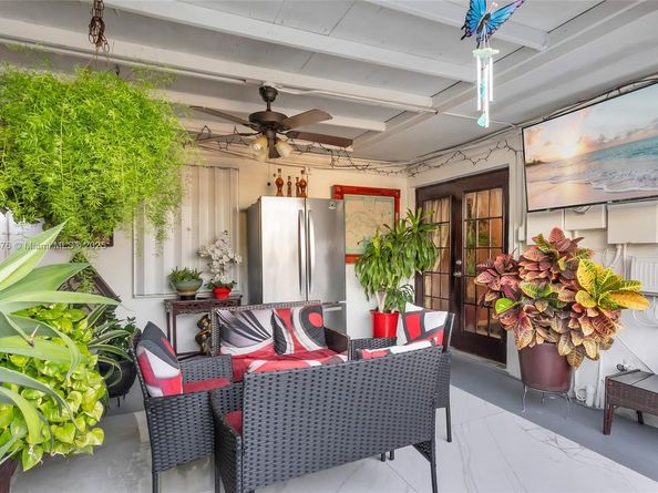 830 E 12th Pl, Hialeah FL 33010