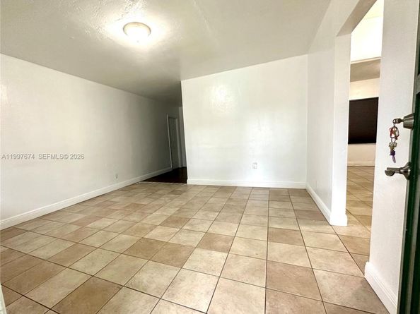 1941 NE 157th Ter, North Miami Beach FL 33162