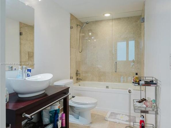 350 S Miami Ave 1814, Miami FL 33130