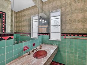 2798 McConnel, Los Angeles CA 90064
