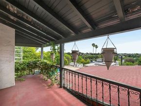 2798 McConnel, Los Angeles CA 90064