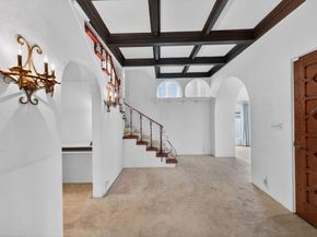 2798 McConnel, Los Angeles CA 90064