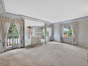 2798 McConnel, Los Angeles CA 90064